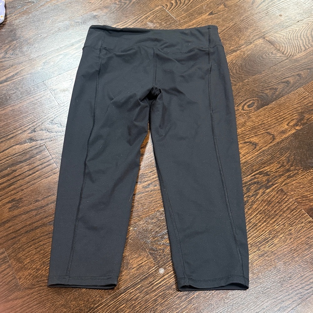 Victoria’s Secret sport knockout Capri size large. NWOT - Picture 2 of 5